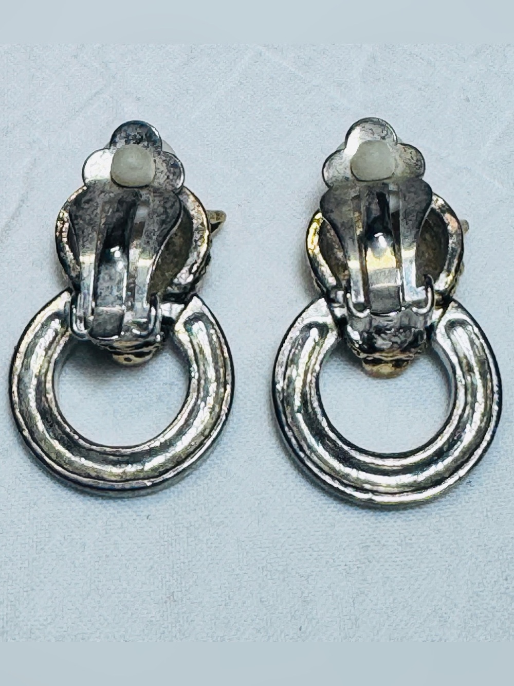 Vintage Leopard Door Knocker Earrings Gold Tone Statement 90s - Clip On - Picture 3 of 5